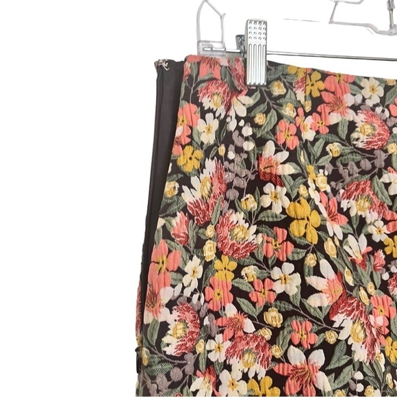 Ann Taylor Loft Pink Floral Jacquard Mini A Line Skirt NWT 10 - Picture 3 of 7
